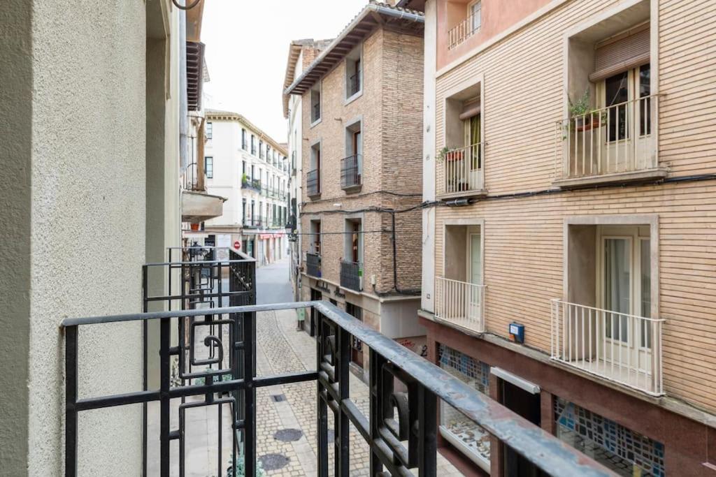 Apartamento Citycenter トゥデラ エクステリア 写真